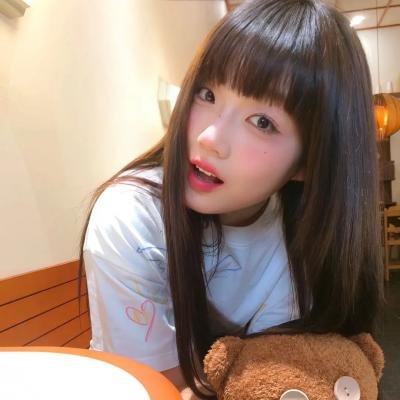 爱上小男人海报